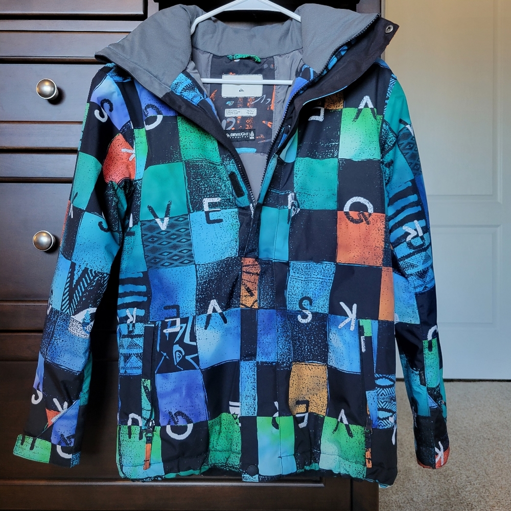 Youth size 14, kwomen's small) Quicksilver ski jacket